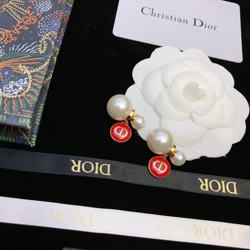 chr1st1an D10r earrings